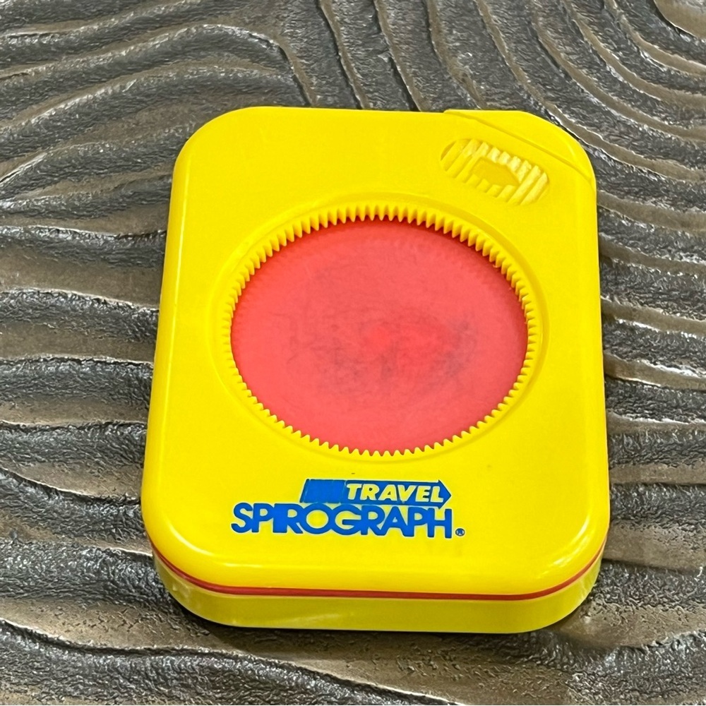 Vintage 1980s Kenner Travel Spirograph Toy